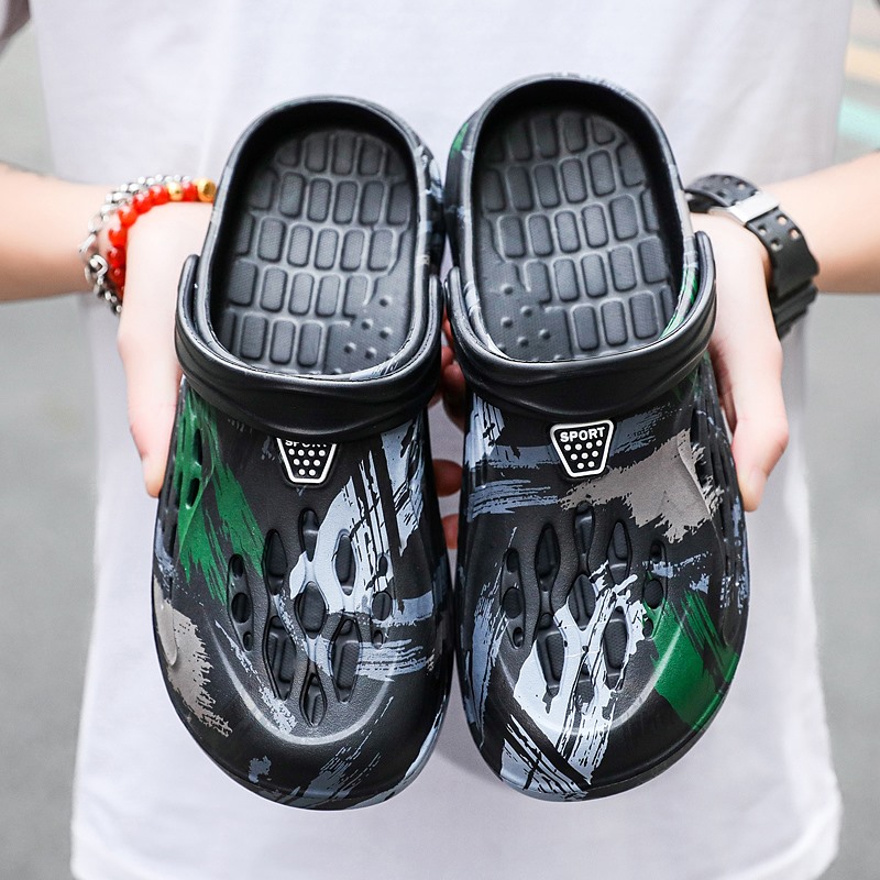 メンズ夏用迷彩柄グラフィティサンダル ガーデンクロッグシュー - Men'S Shoes Crocs のレビューと価格