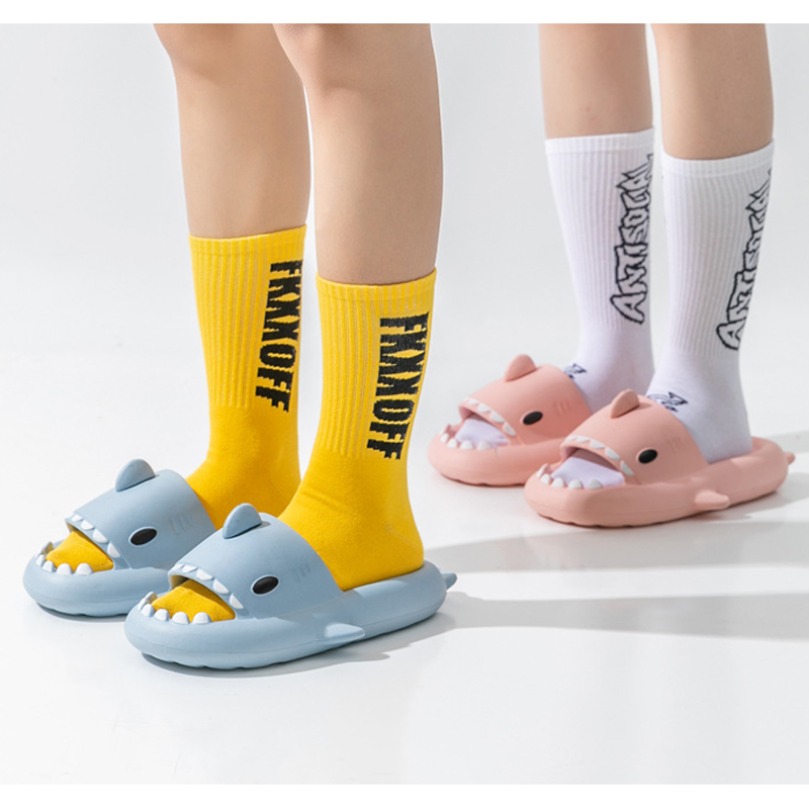 メンズシャークスリッパ クラウドクラッパー 男性用スライドサ - Men'S Shoes Cloud のレビューと価格