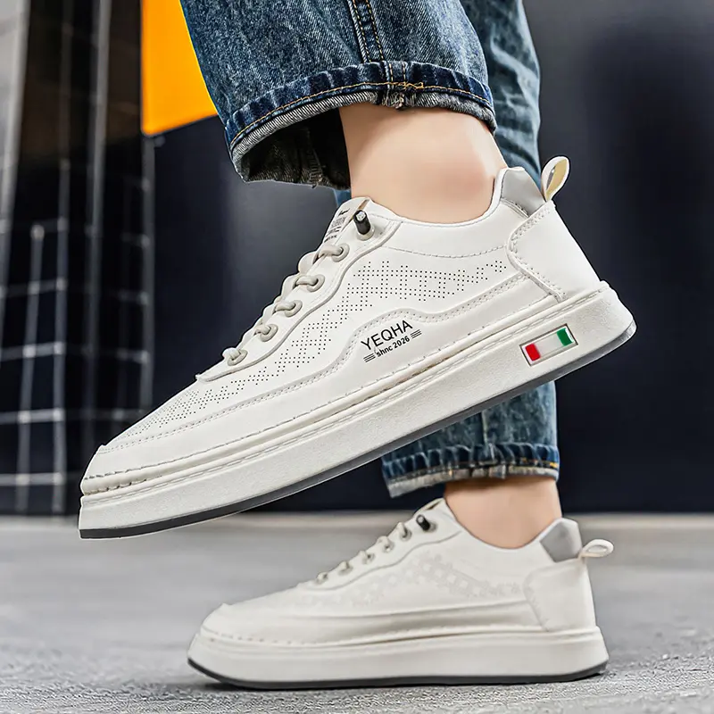 レトロな無地のメンズキャンバス生地フラットシューズ、スリッポ - Men Shoes Office のレビューと価格