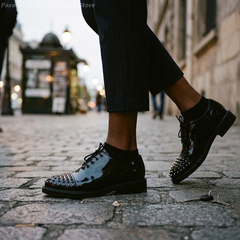パテントレザー メタリックスタッズ レースアップ ビジネス  - Men Shoes For Wedding のレビューと価格