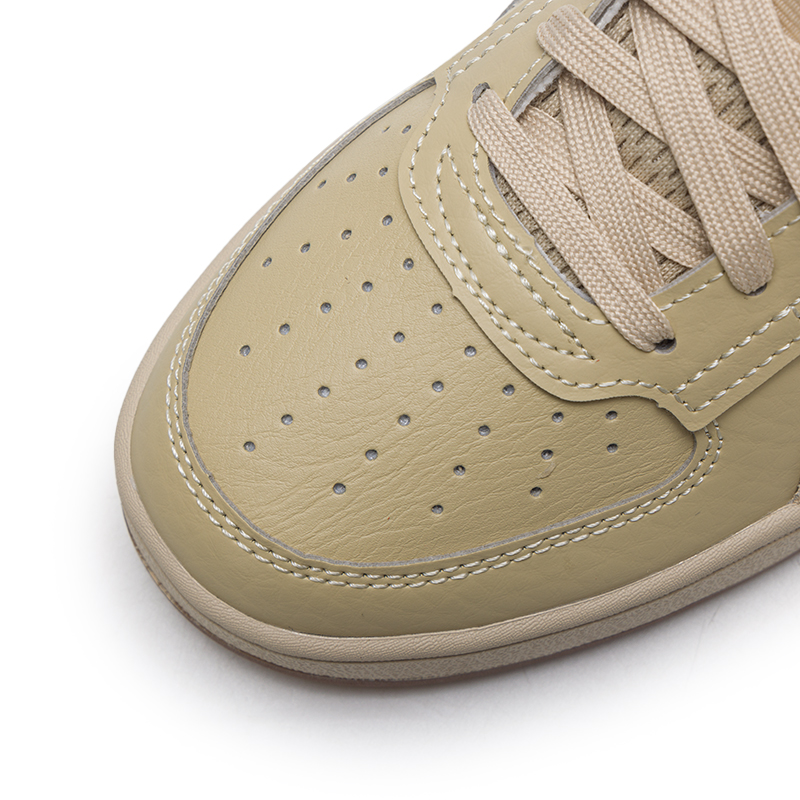 プーマ 通気性のあるロートップカジュアルスニーカー ホワイト - Men Shoes Puma のレビューと価格